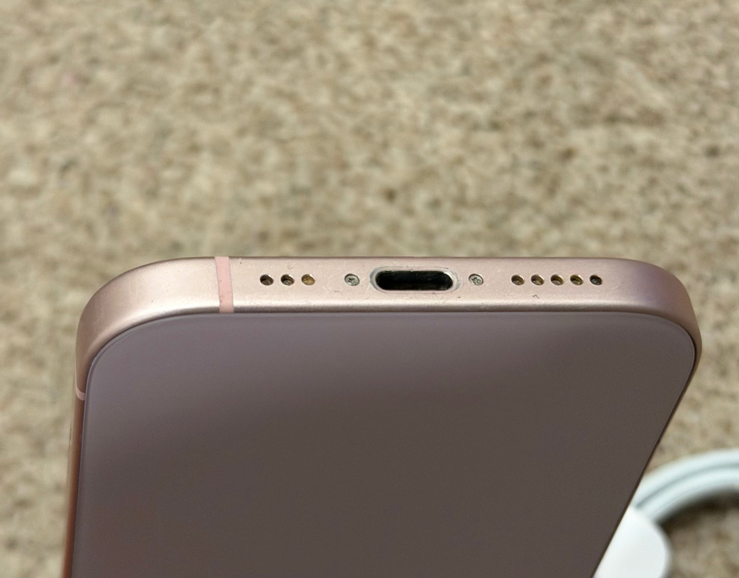 Apple iPhone 15 - 256gb Pink (Unlocked)