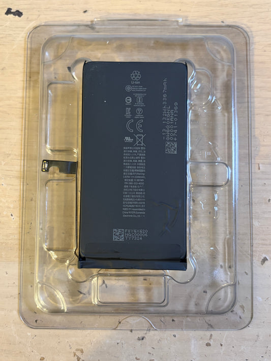 Apple iPhone 15 Battery - GENUINE replacement (84% Health)