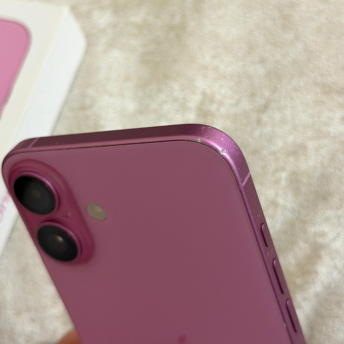 Apple iPhone 16 Plus 128gb Pink (Unlocked) - FAULTY.