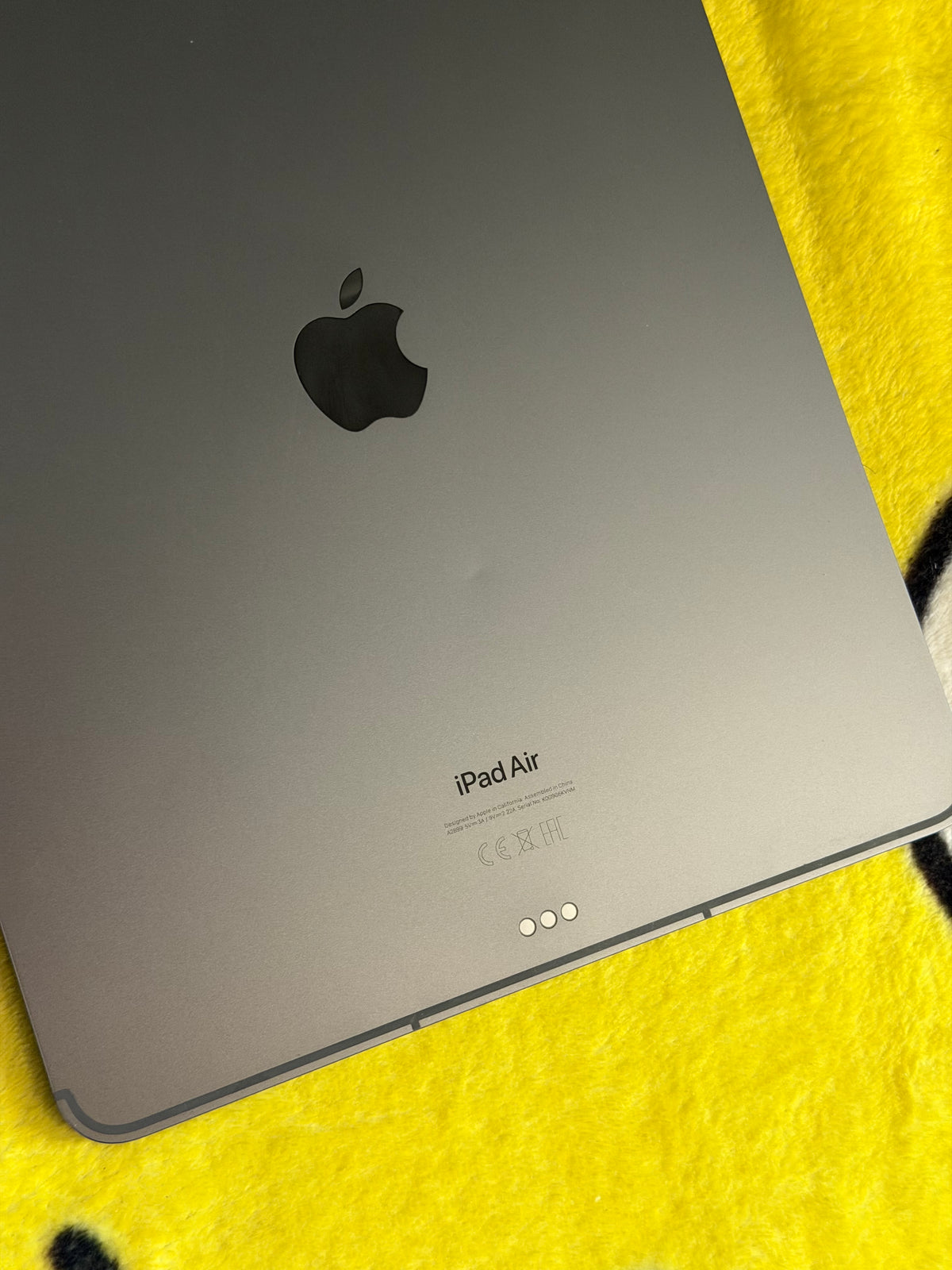 Apple iPad Air 13 inch M2 (2024) 128gb WiFi/Cellular - Fully Working