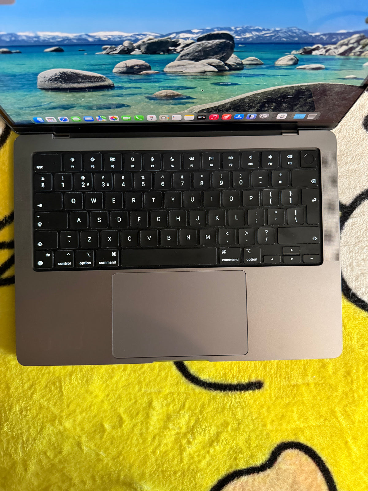 Apple Macbook Pro 14 inch 2021 - M1 Pro, 16 RAM, 512gb SSD - MDM Bypassed.