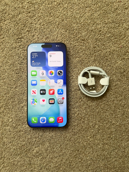 Apple iPhone 16 Pro MAX - 256gb Gold (eSIM Only - Unlocked). Faulty Camera!