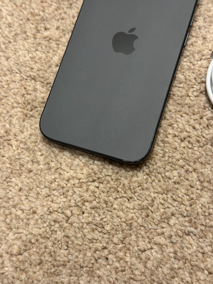 Apple iPhone 15 - 128gb Black (Unlocked)