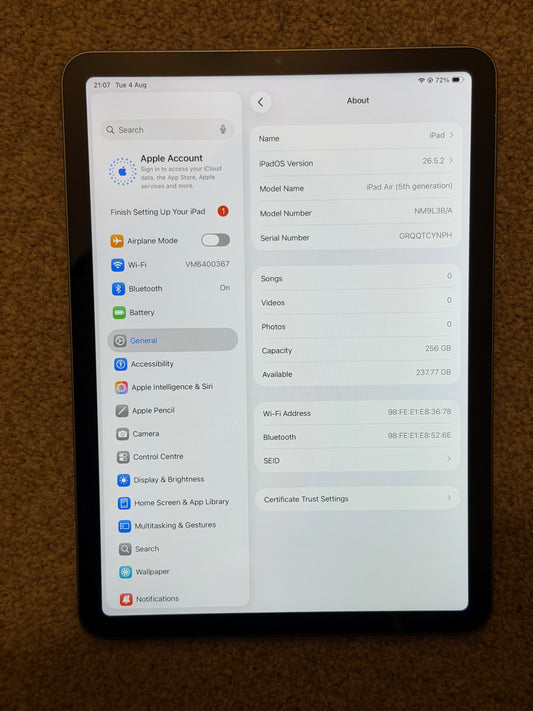 Apple iPad Air 10.9 inch 5th gen (M1) 2022 256gb WiFi - Fully Working / No Touch ID!