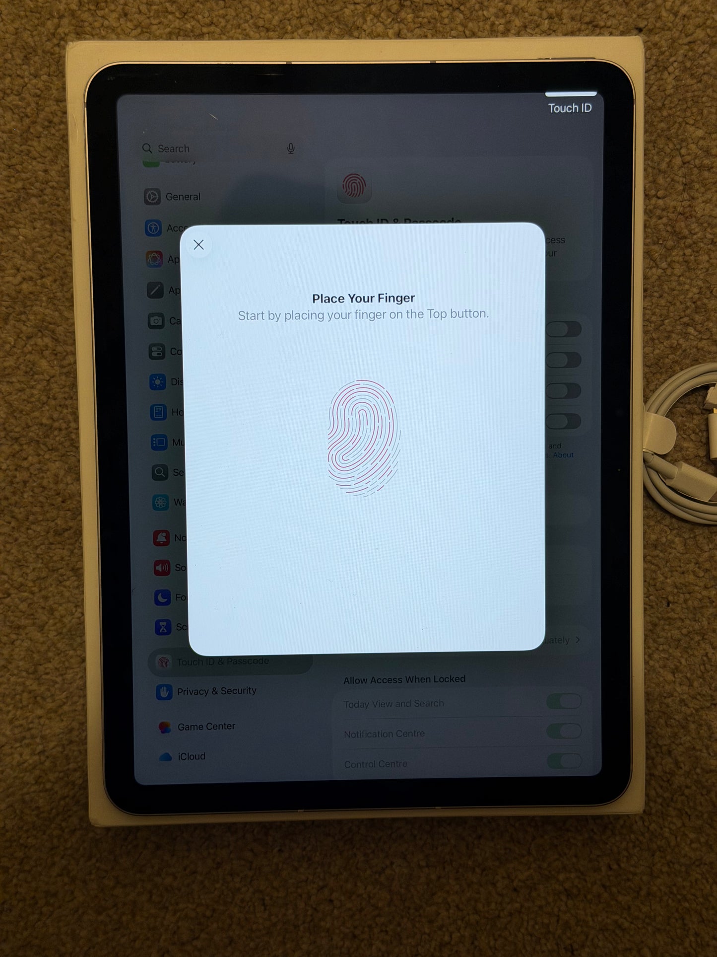 Apple iPad Air 11 inch M2 (2024) 128gb WiFi/Cellular - Fully Working!