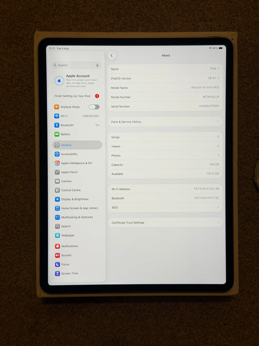 Apple iPad Air 13 inch M3 (2025) 128gb WiFi - Fully Working / No Touch ID.
