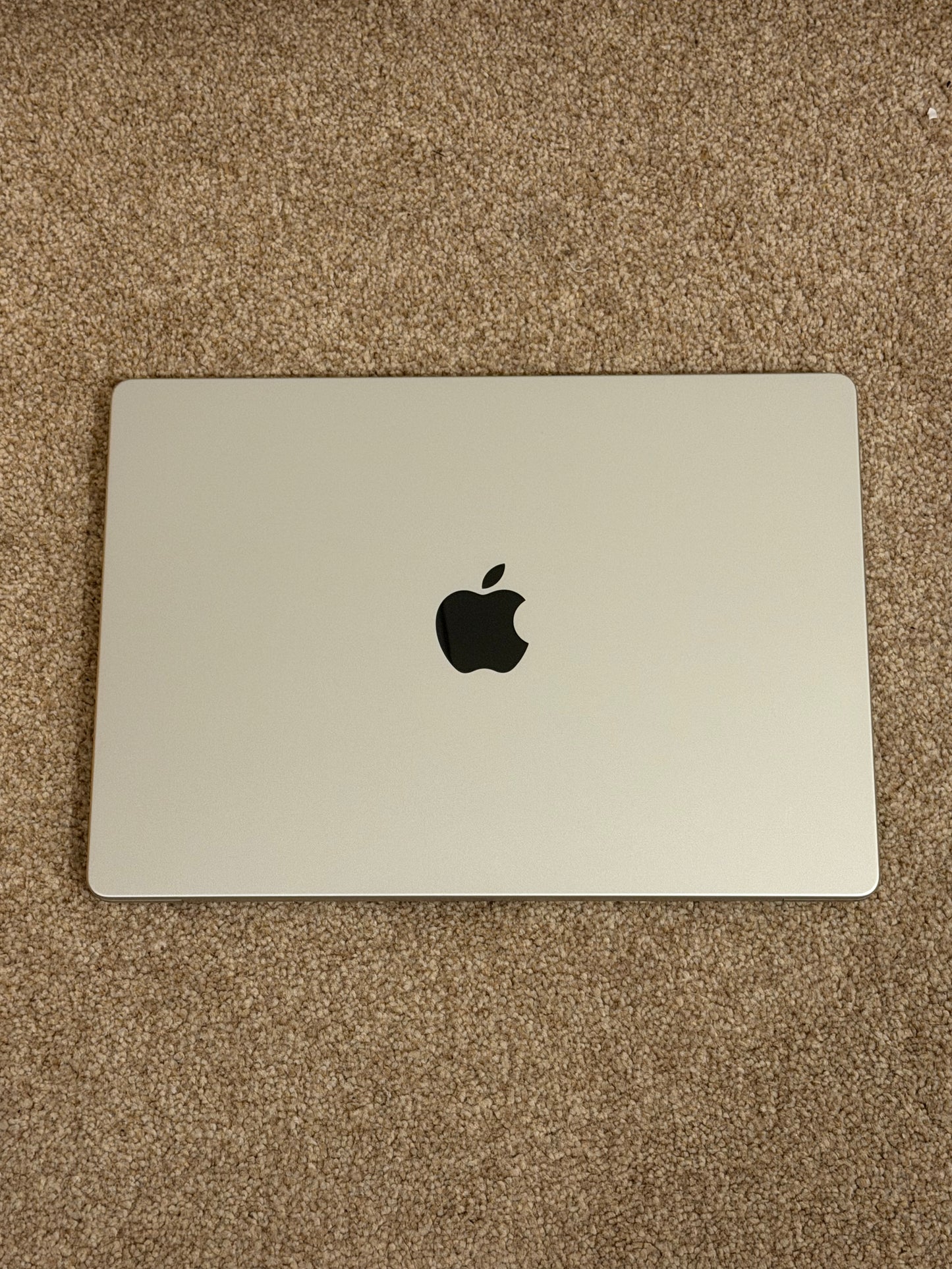 Apple Macbook Pro 14 inch 2025 - M4 Pro, 24gb RAM, 512gb SSD - Fully Working!