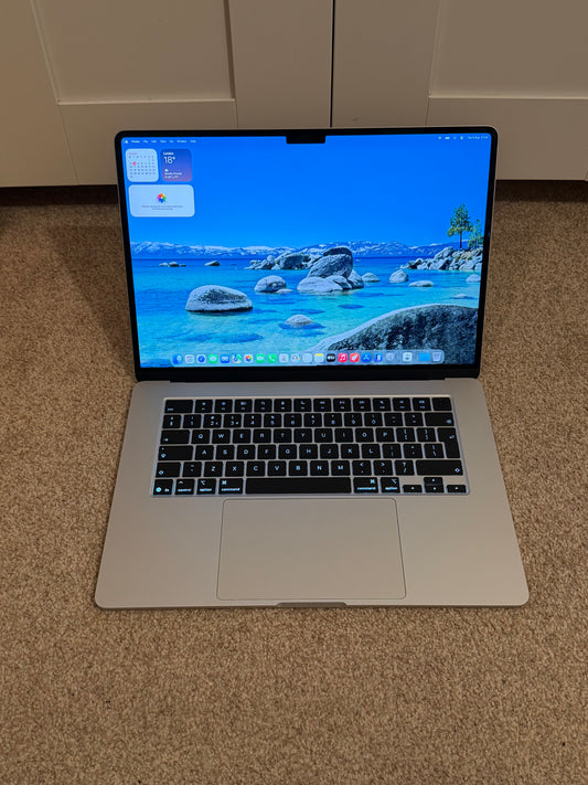Apple Macbook Air 15 inch 2025 - M4, 16gb RAM, 256gb SSD - Fully Working!