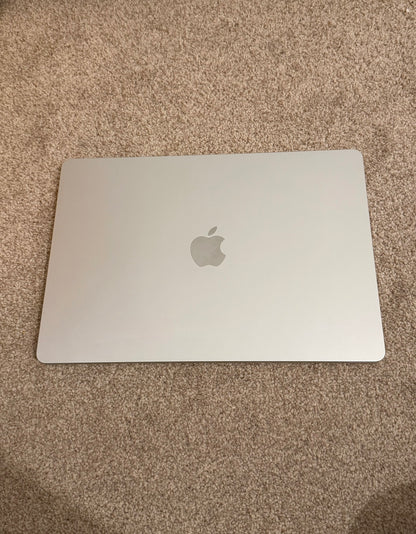 Apple Macbook Air 15 inch 2025 - M4, 16gb RAM, 256gb SSD - Fully Working!