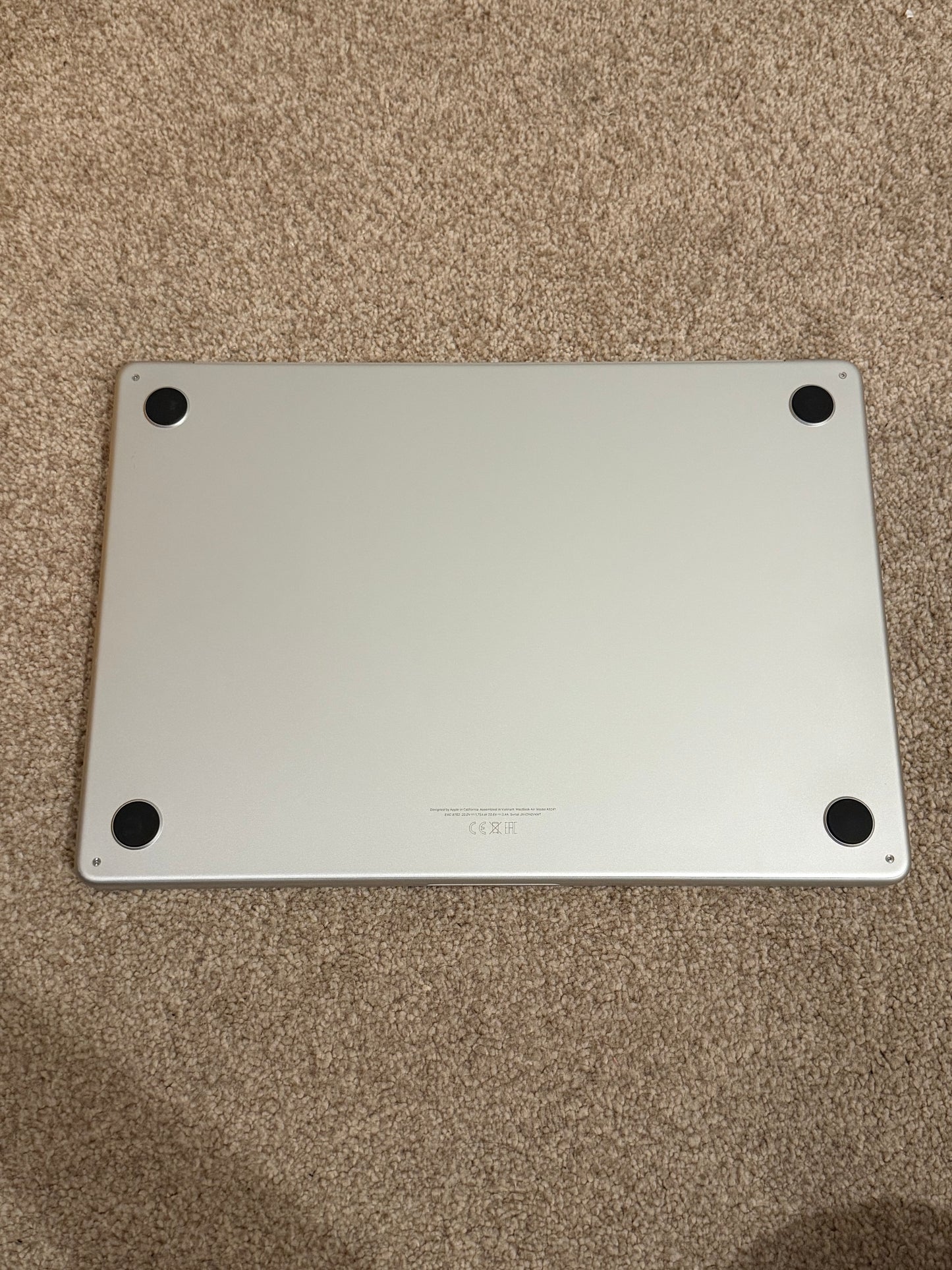 Apple Macbook Air 15 inch 2025 - M4, 16gb RAM, 256gb SSD - Fully Working!