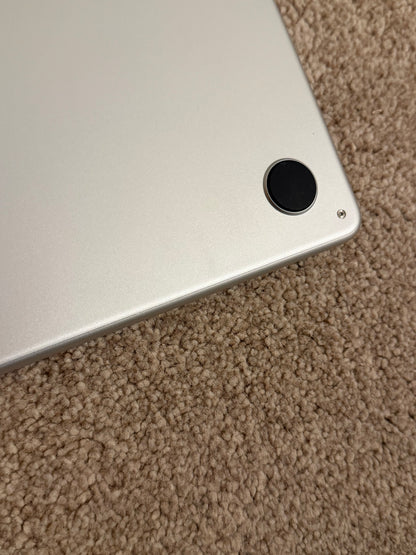 Apple Macbook Air 15 inch 2025 - M4, 16gb RAM, 256gb SSD - Fully Working!