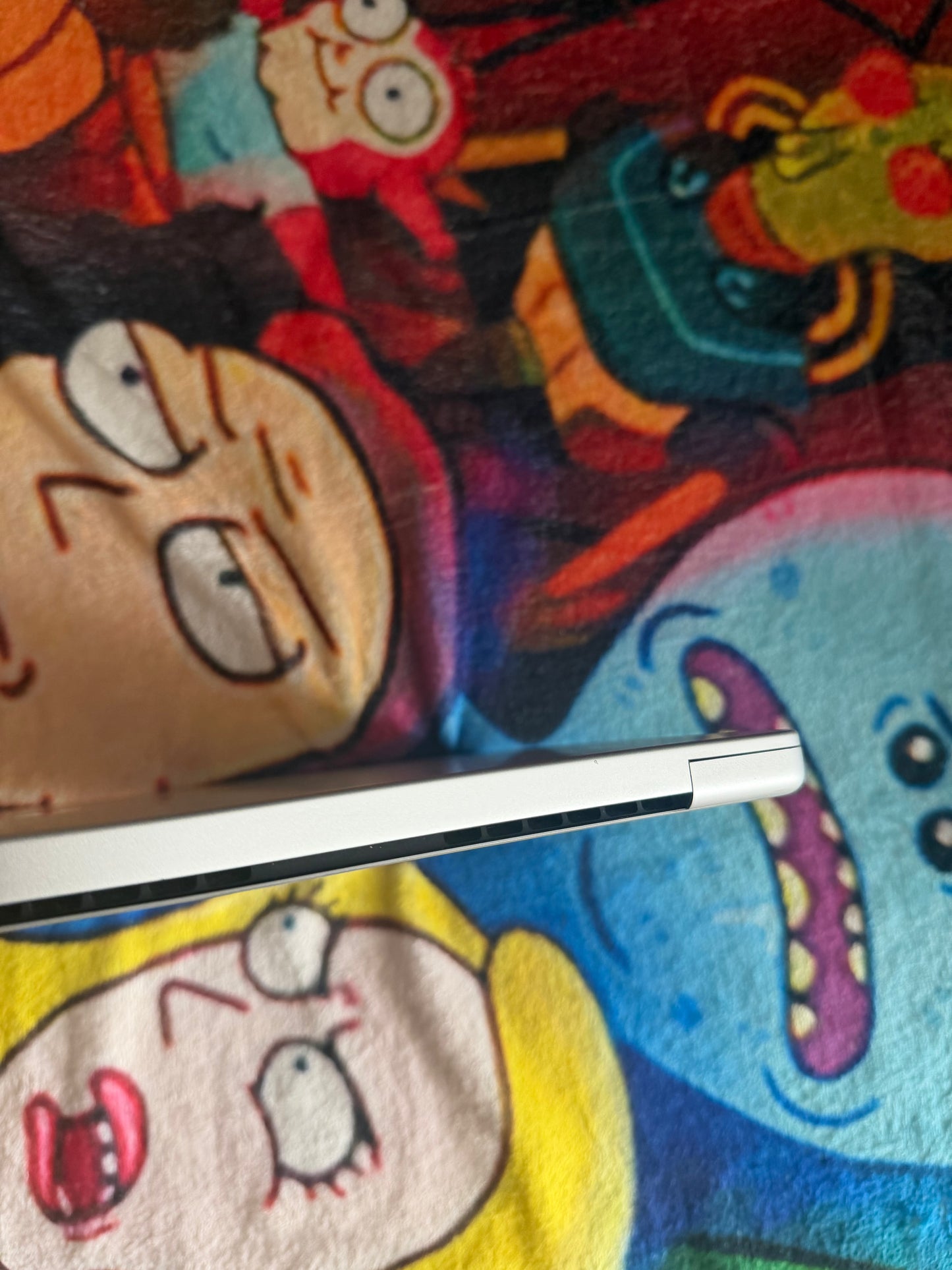 Apple Macbook Pro 14 inch 2023 - M2 MAX, 32gb RAM, 1TB SSD - MDM Bypassed.
