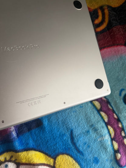 Apple Macbook Pro 14 inch 2023 - M2 MAX, 32gb RAM, 1TB SSD - MDM Bypassed.