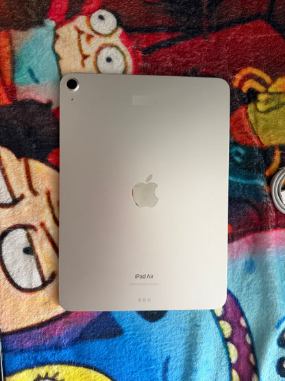 Apple iPad Air 10.9 inch 5th gen (M1) 2022 64gb WiFi - Faulty/Randomly Reboots!