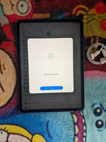 Apple iPad Pro 11 inch 3rd Gen (M1) 256gb WiFi - Grey. Fully Working!