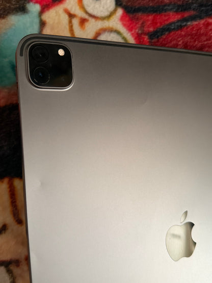 Apple iPad Pro 12.9 4th Gen 128gb WiFi - Grey. Fully Working!