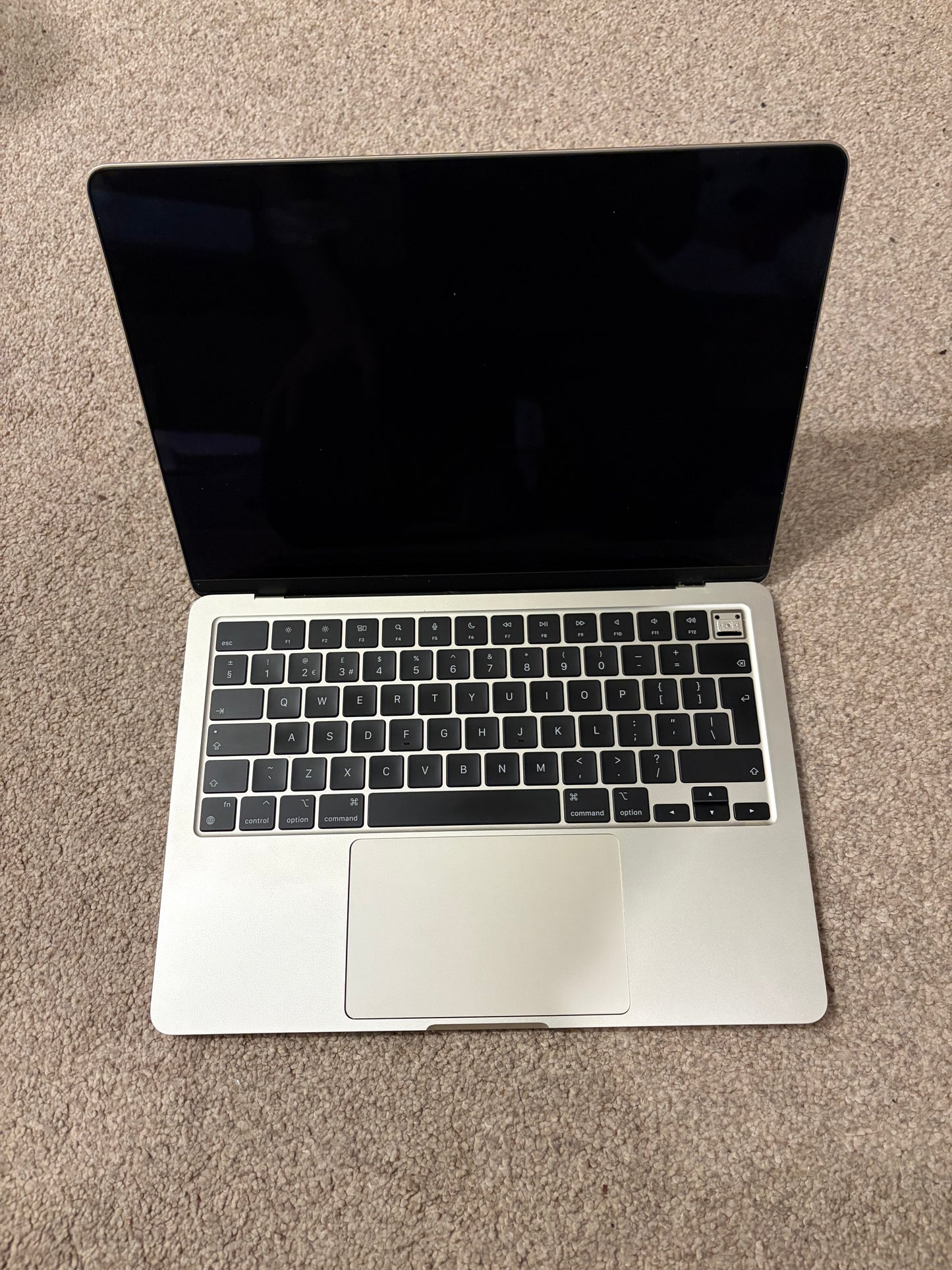 Apple Macbook Air 13 inch M2 (2022) - Keyboard/Screen ONLY - FAULTY!