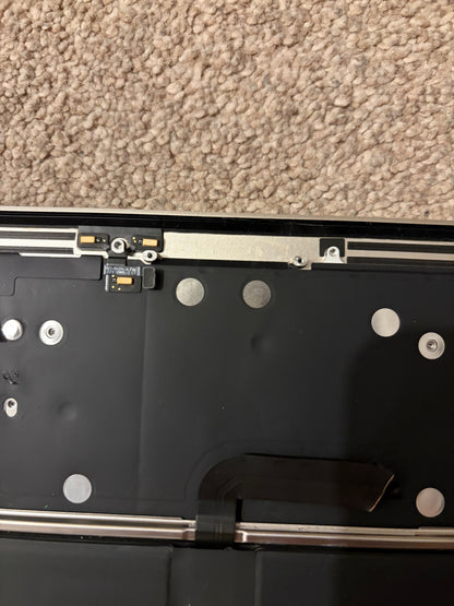 Apple Macbook Air 13 inch M2 (2022) - Keyboard/Screen ONLY - FAULTY!