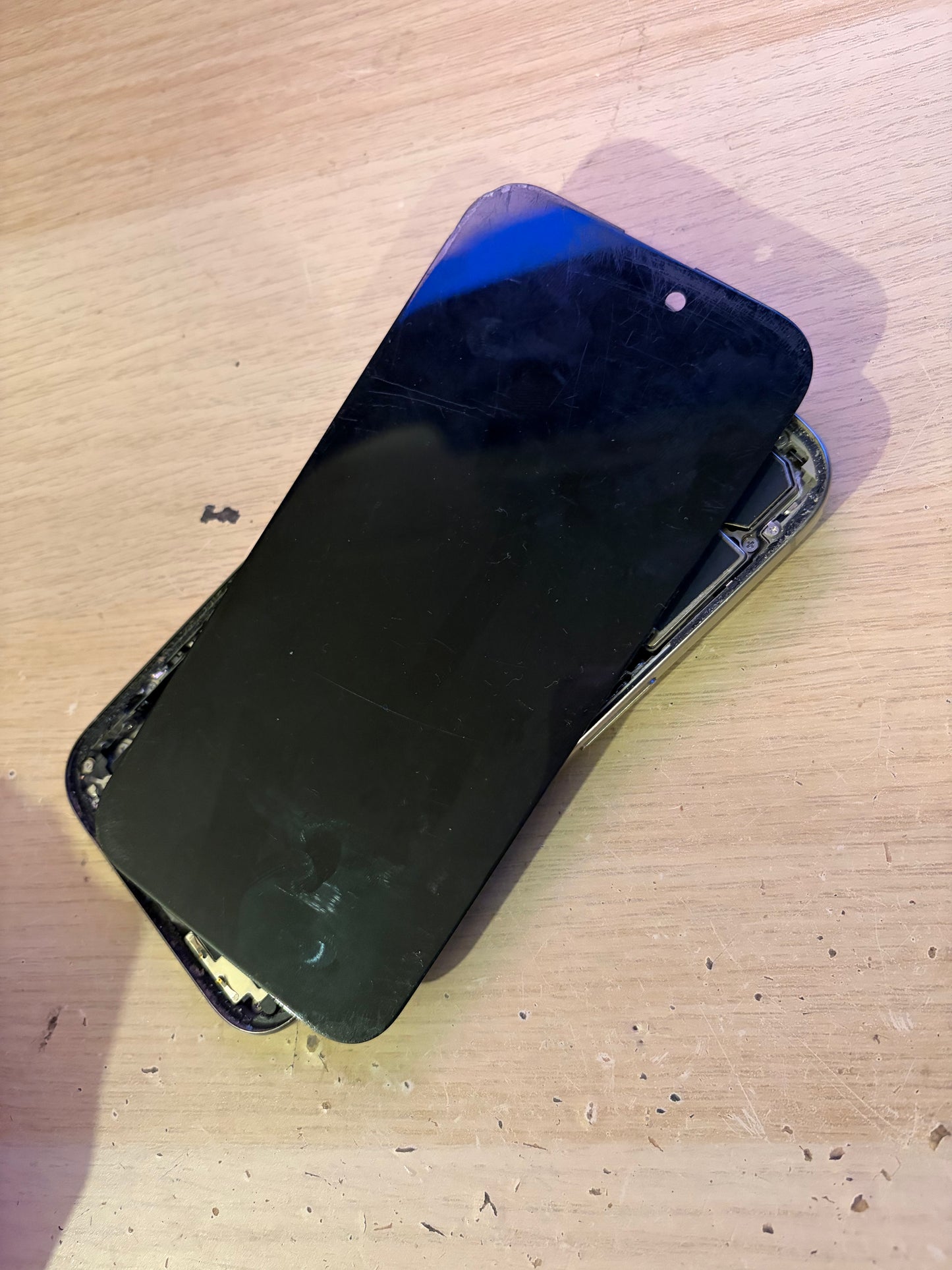 Apple iPhone 15 Pro Genuine Screen - Faulty/No Touch.