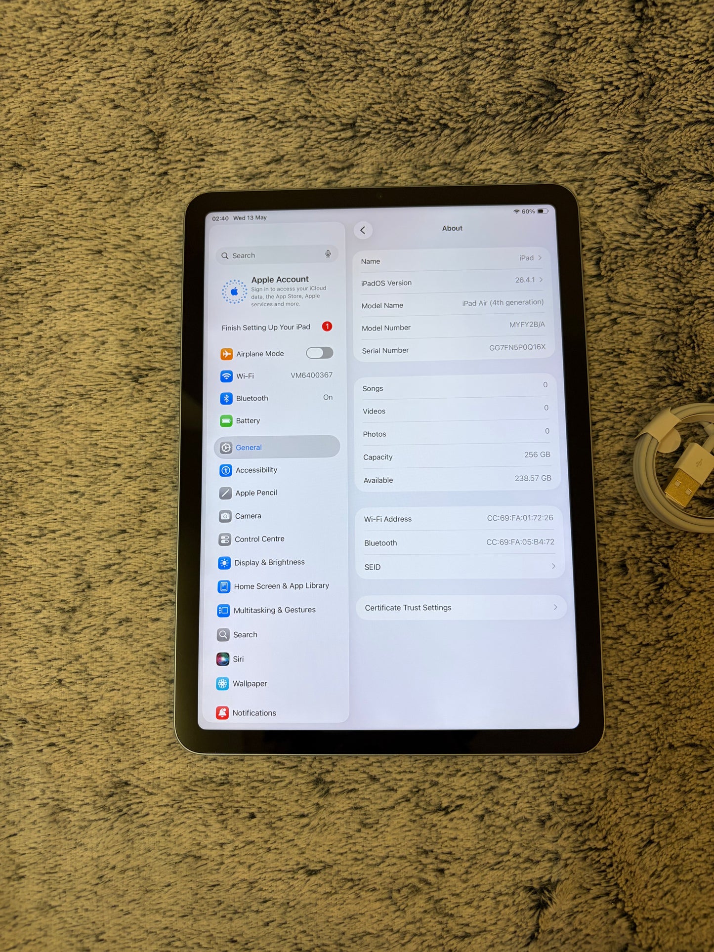 Apple iPad Air 4th Generation 256gb WiFi - Blue. Fully working.