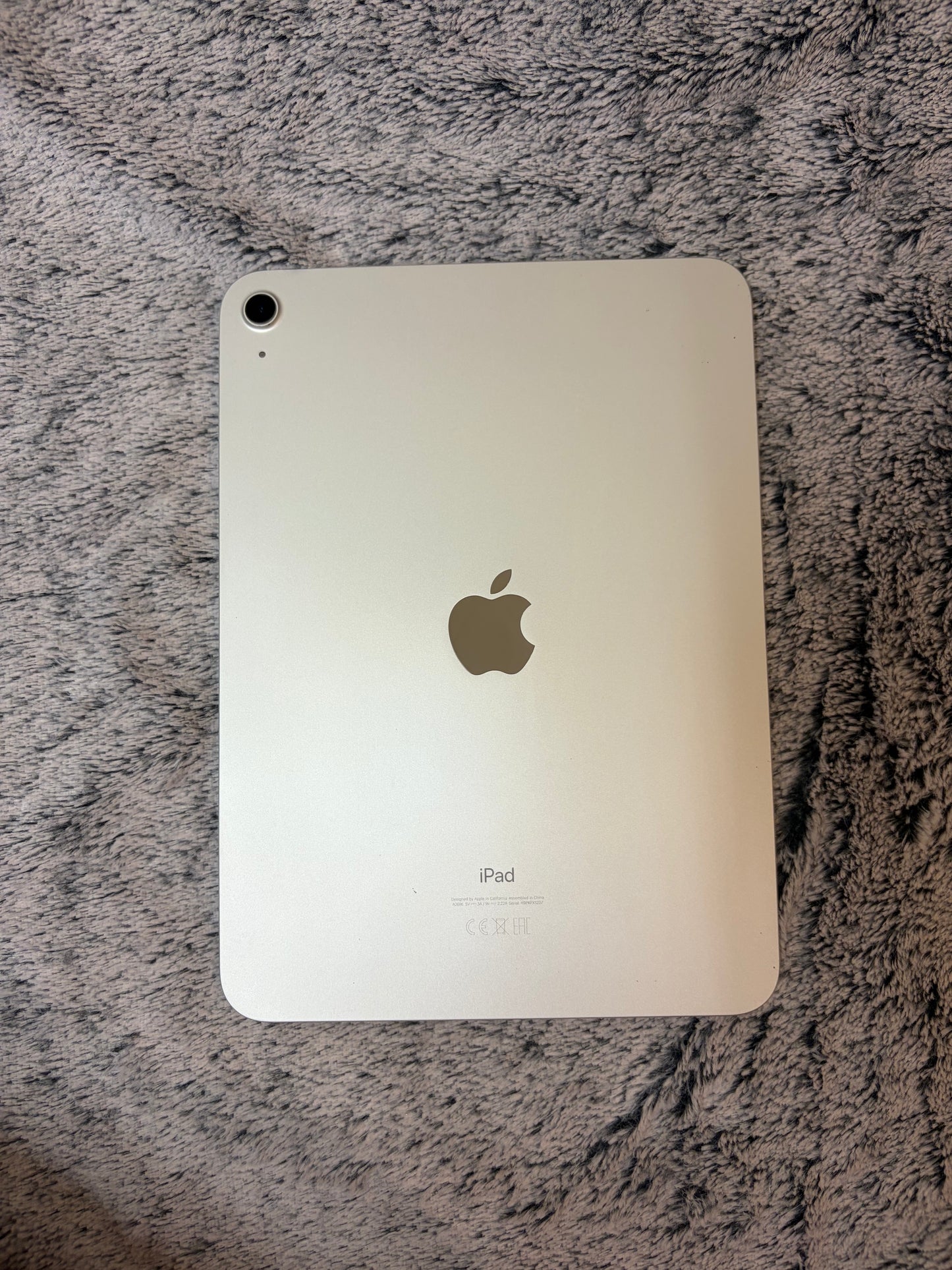 Apple iPad 10th Generation 64gb WiFi - Silver. Fully working / No Touch ID.