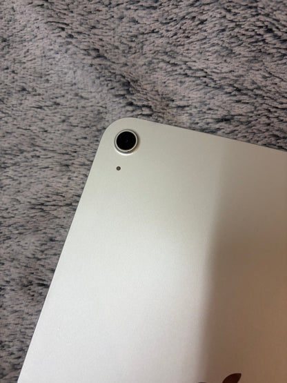 Apple iPad 10th Generation 64gb WiFi - Silver. Fully working / No Touch ID.