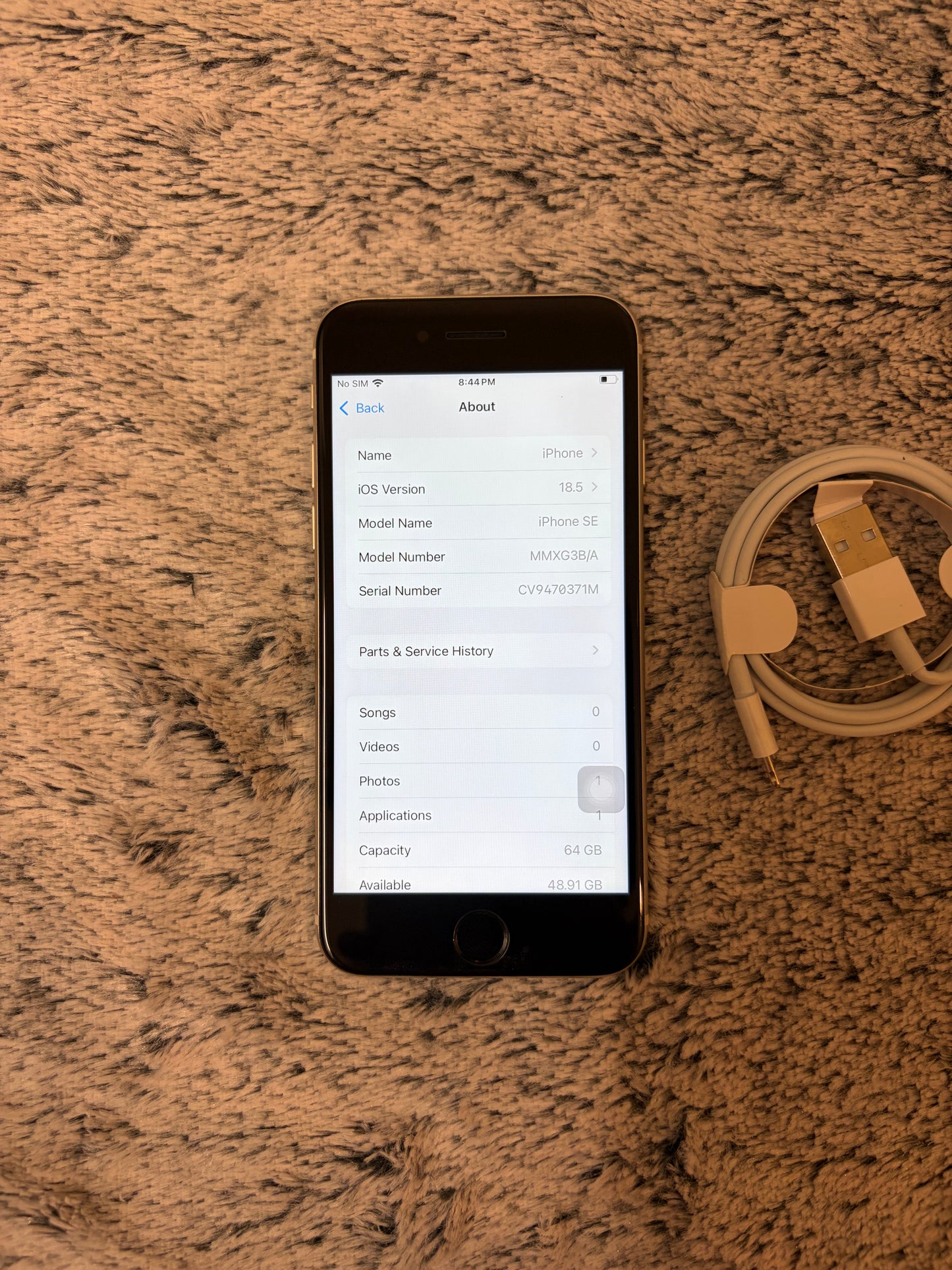 Apple iPhone SE 3rd Generation (2022) - 64gb. Faulty/Needs Repair.