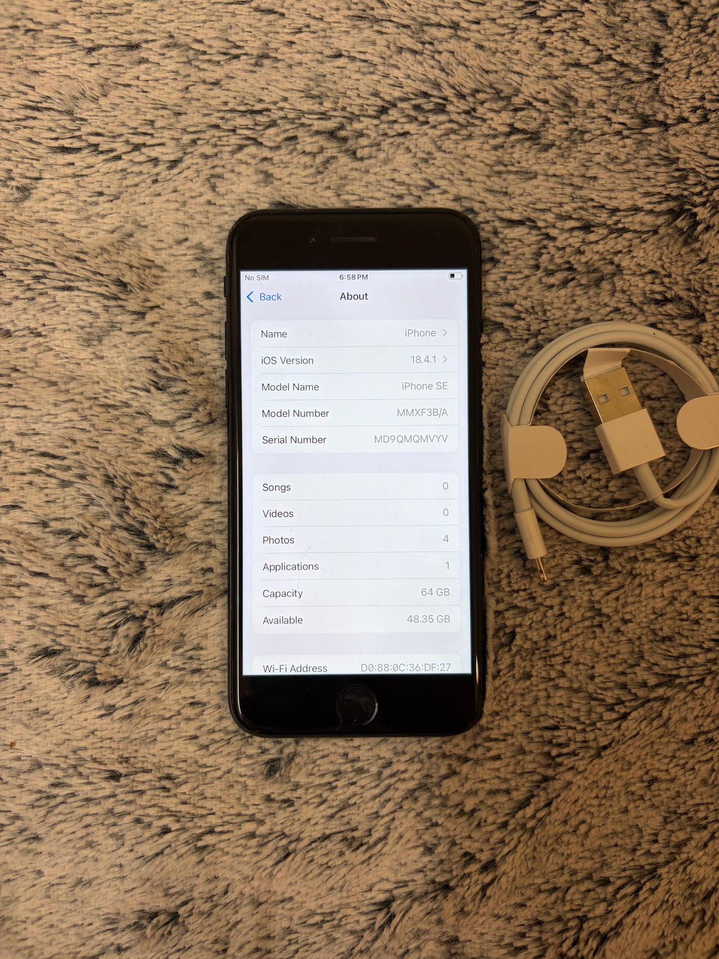 Apple iPhone SE 3rd Generation (2022) - 64gb. Fully Working!