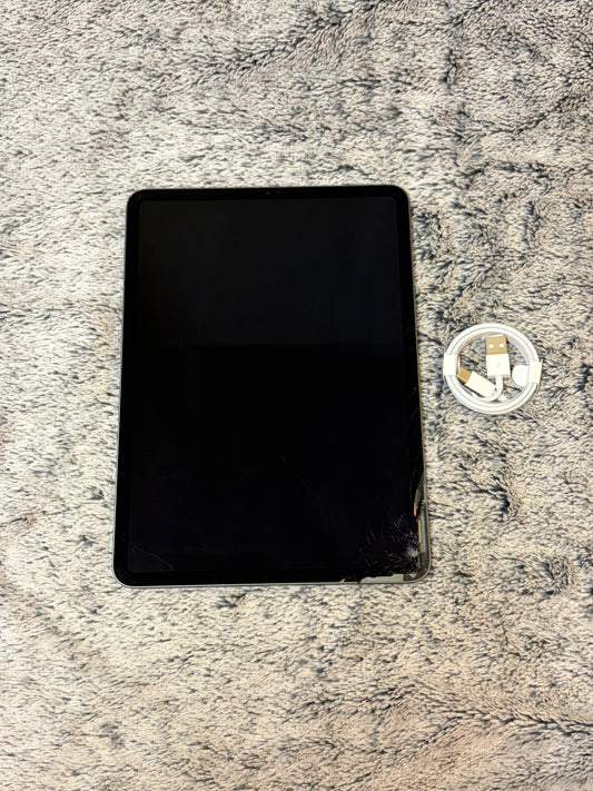 Apple iPad Pro 11 inch 2nd Gen 128gb WiFi - Damaged Screen.