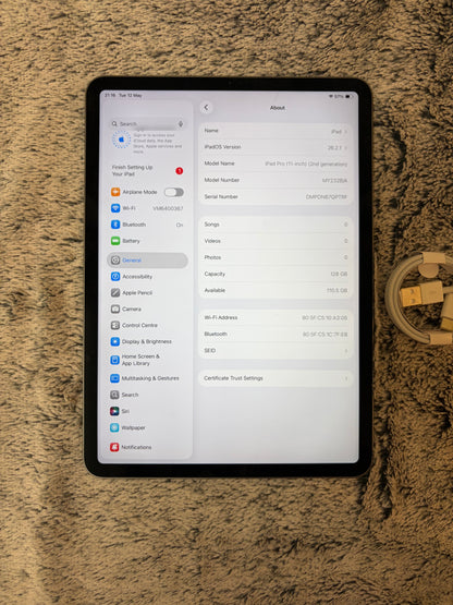 Apple iPad Pro 11 inch 2nd Gen 128gb WiFi - Minor Screen Fault - Fully Working!