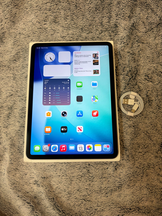 Apple iPad Pro 11 inch 2nd Gen 256gb WiFi - Fully Working - Boxed!