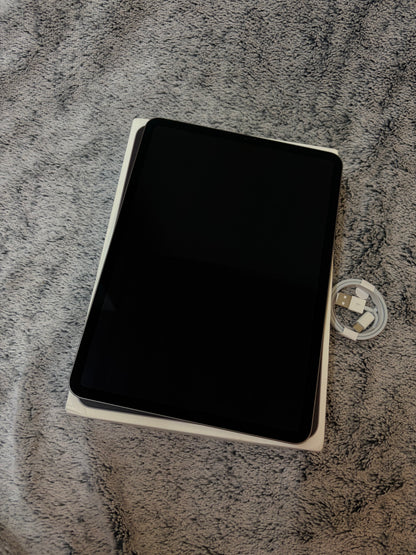 Apple iPad Pro 11 inch 2nd Gen 256gb WiFi - Fully Working - Boxed!