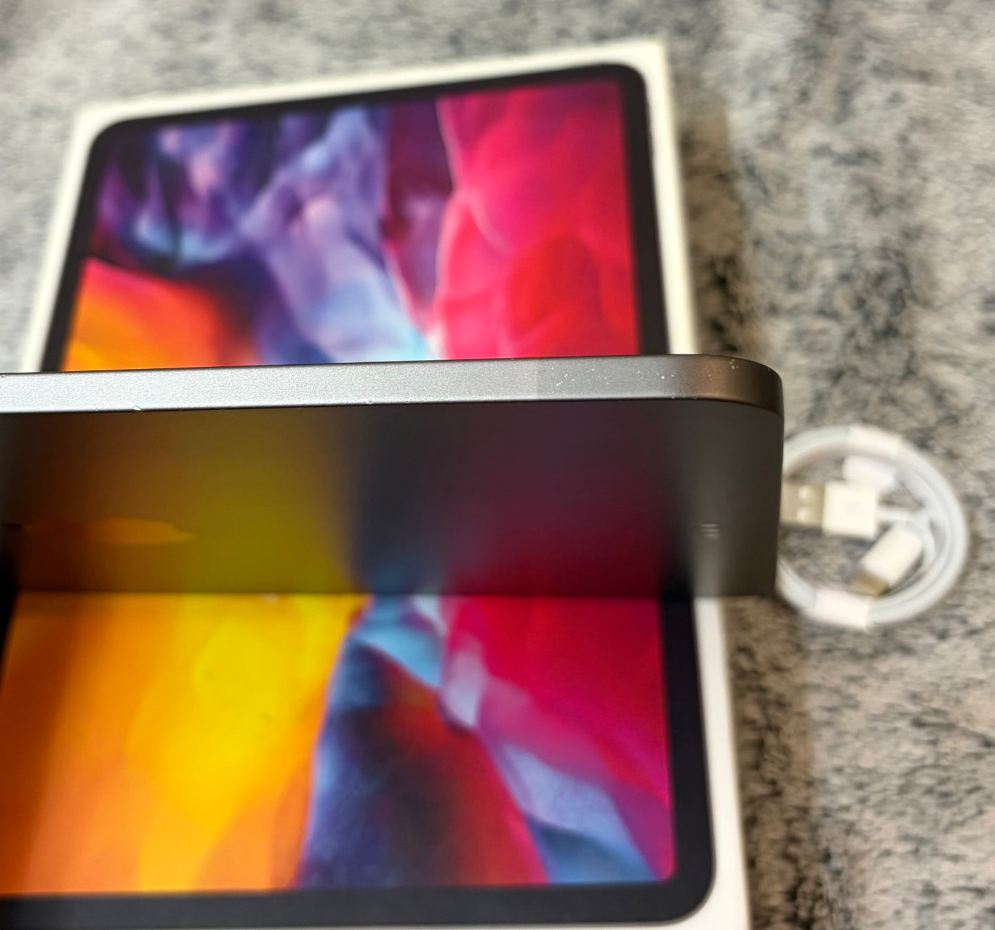 Apple iPad Pro 11 inch 2nd Gen 256gb WiFi - Fully Working - Boxed!