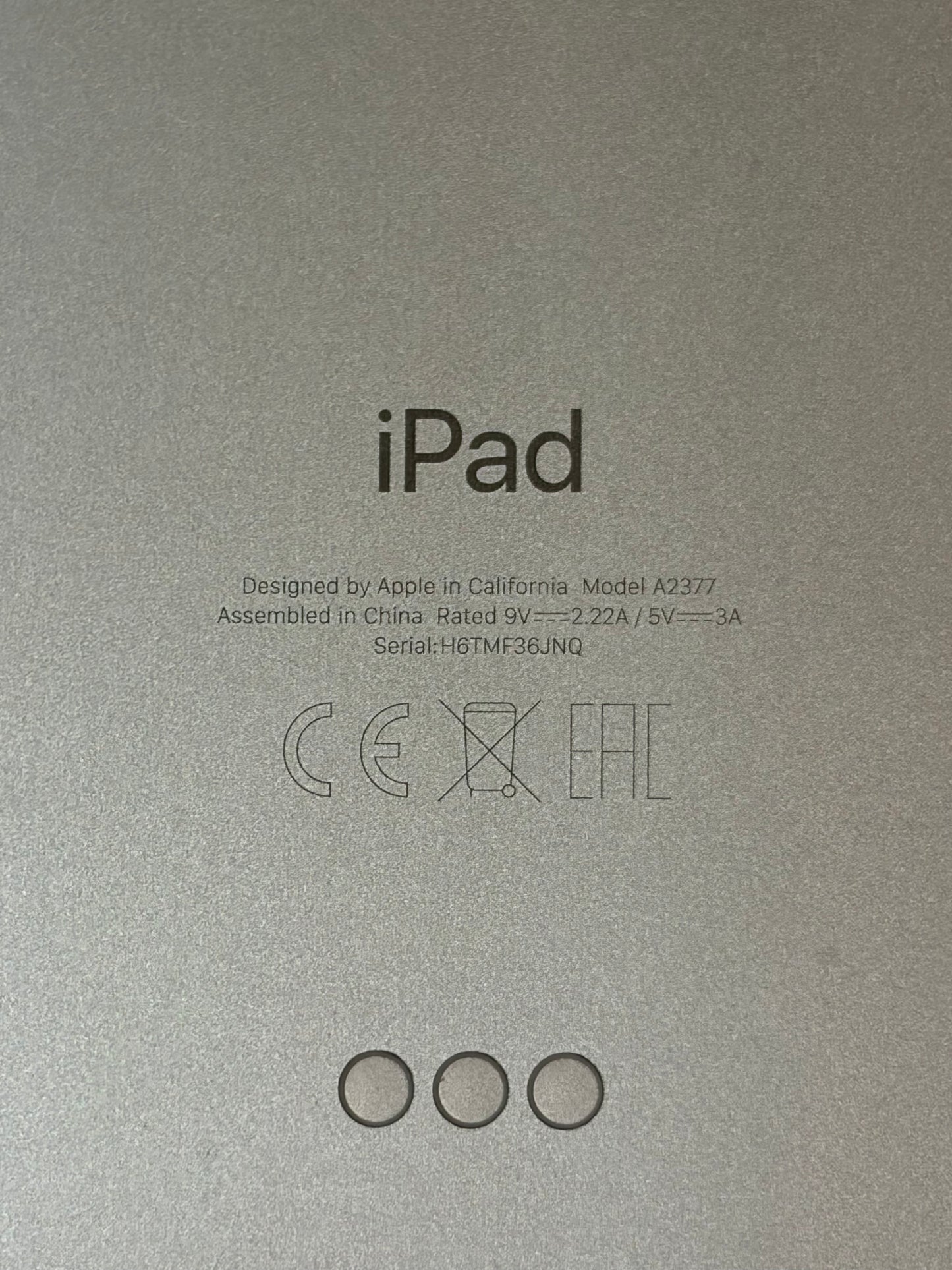 Apple iPad Pro 11 inch 3rd Gen (M1) 256gb WiFi - Damaged Screen/WiFi issue.