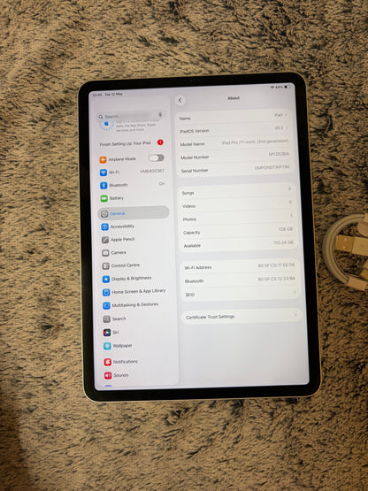 Apple iPad Pro 11 inch 2nd Gen 128gb WiFi. Fully Working - No Face ID.
