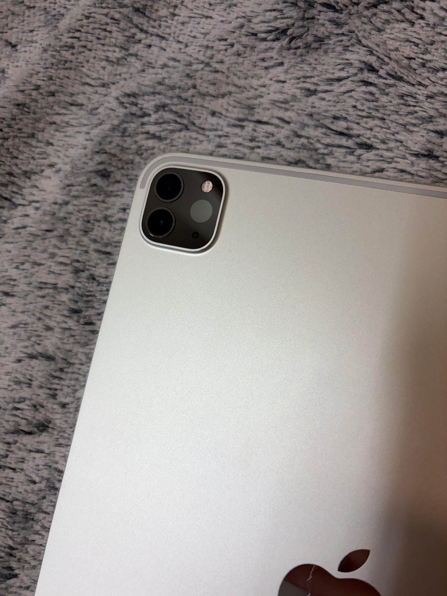 Apple iPad Pro 11 inch 2nd Gen 128gb WiFi. Fully Working - No Face ID.