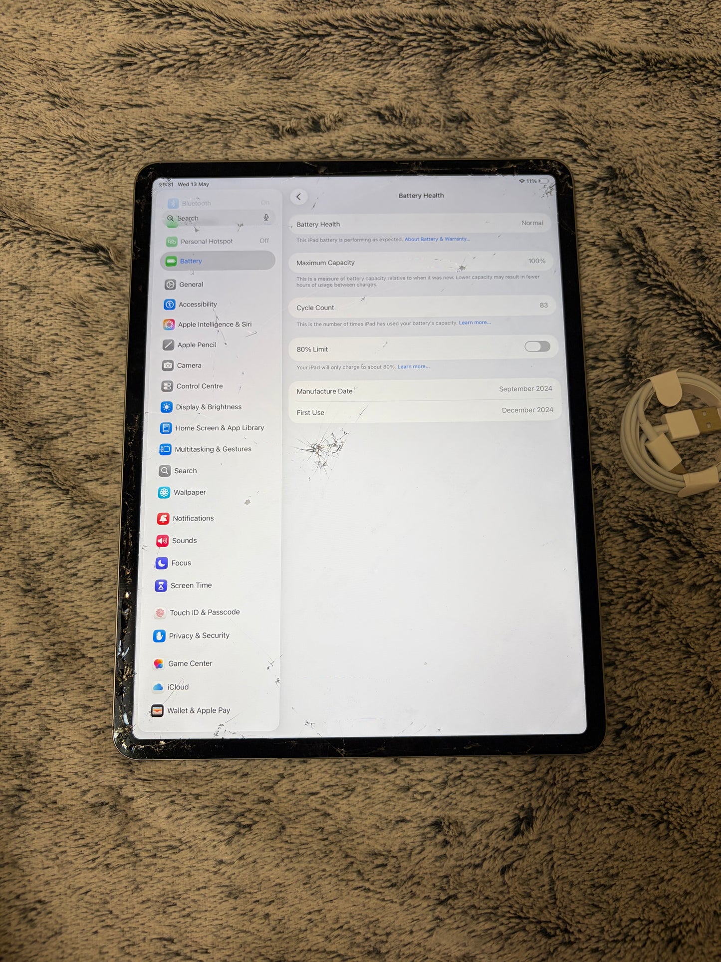 Apple iPad Air 13 inch M2 (2024) 128gb WiFi/Cellular - Fully Working - Cracked Screen
