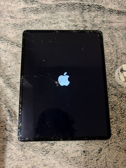 Apple iPad Air 13 inch M2 (2024) 128gb WiFi/Cellular - Fully Working - Cracked Screen