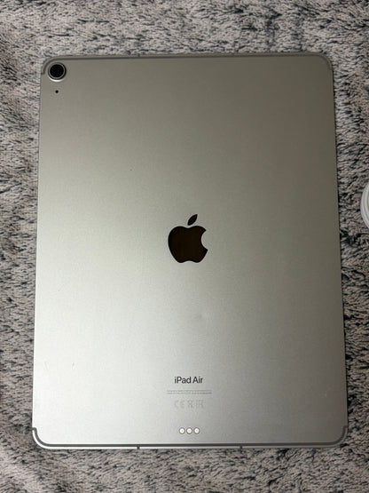 Apple iPad Air 13 inch M2 (2024) 128gb WiFi/Cellular - Fully Working - Cracked Screen