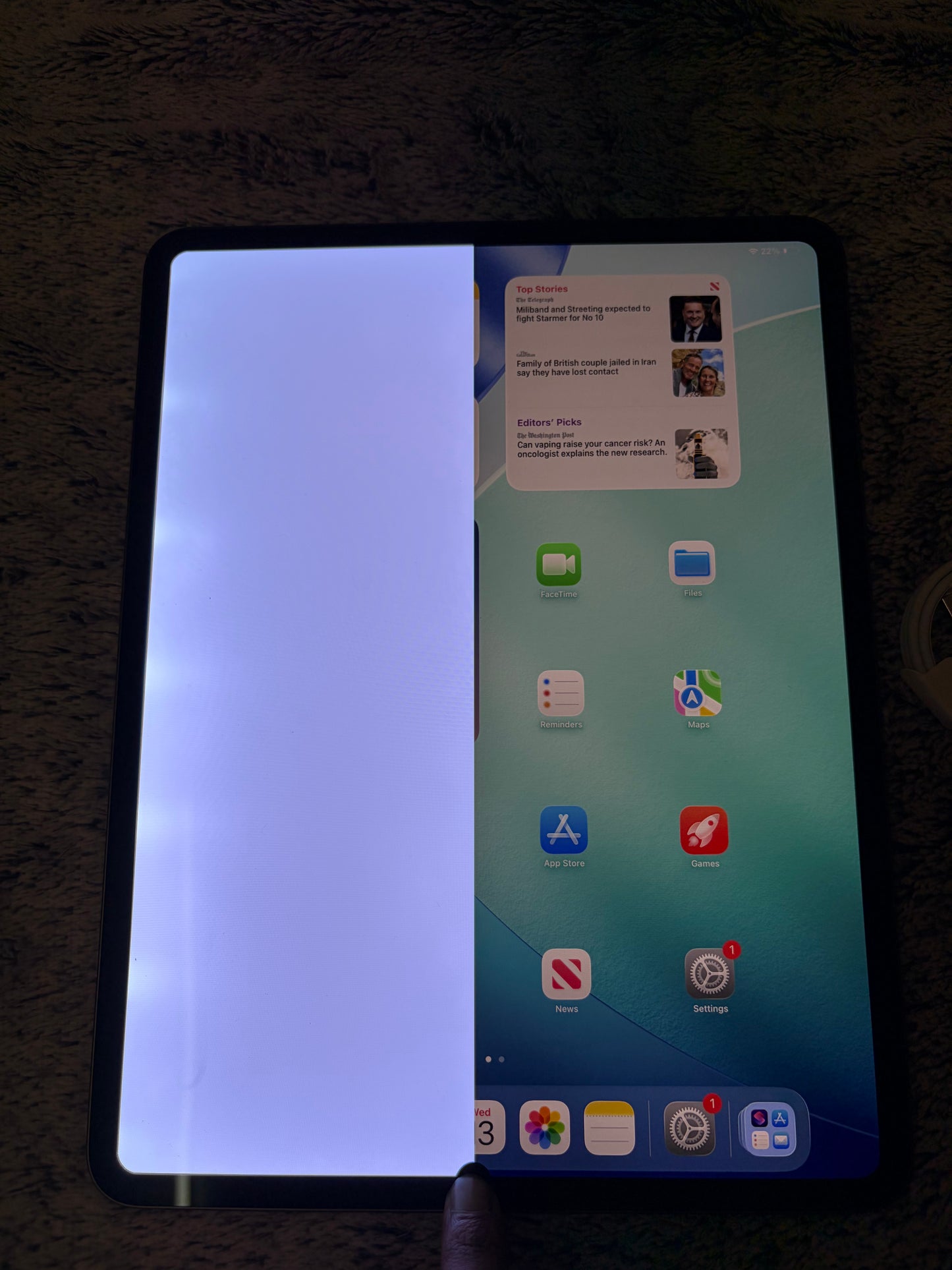 Apple iPad Pro 13 inch M4 (2024) 1TB WiFi - Damaged OLED - REPAIR!