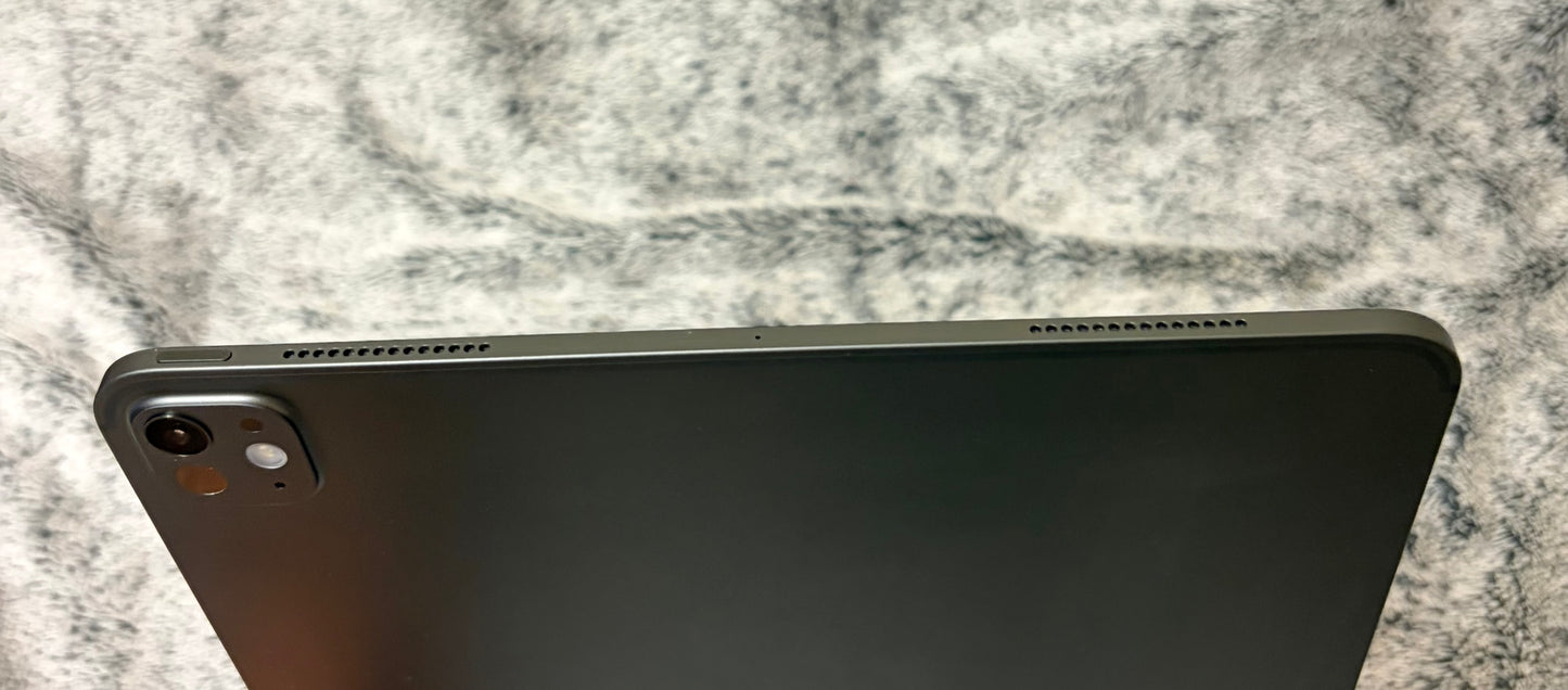 Apple iPad Pro 13 inch M4 (2024) 1TB WiFi - Damaged OLED - REPAIR!