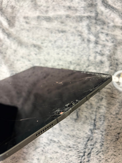 Apple iPad Pro 11 inch 3rd Gen (M1-2021) 128gb WiFi/Cellular - Cracked Glass - REPAIR!