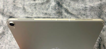 Apple iPad Pro 12.9 inch 3rd Gen 256gb WiFi/Cellular (Unlocked) - Minor Fault.
