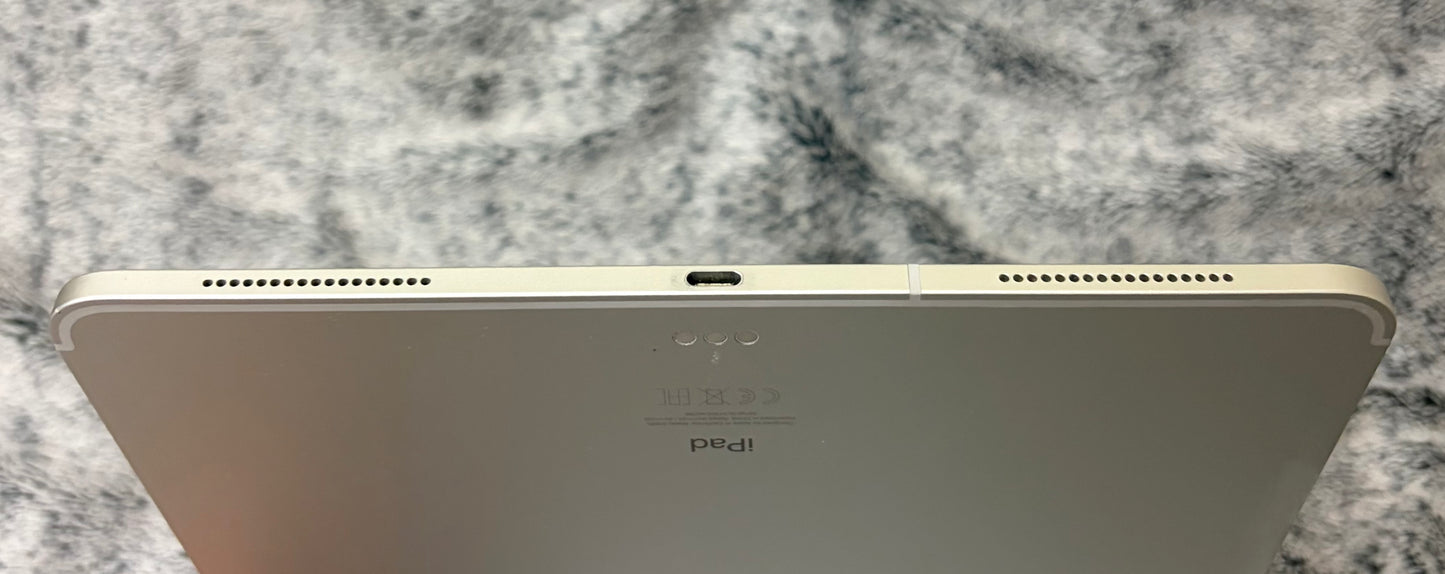 Apple iPad Pro 12.9 inch 3rd Gen 256gb WiFi/Cellular (Unlocked) - Minor Fault.