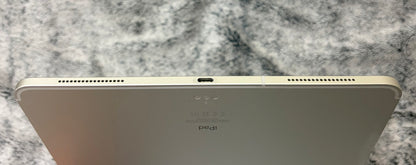 Apple iPad Pro 12.9 inch 3rd Gen 256gb WiFi/Cellular (Unlocked) - Minor Fault.