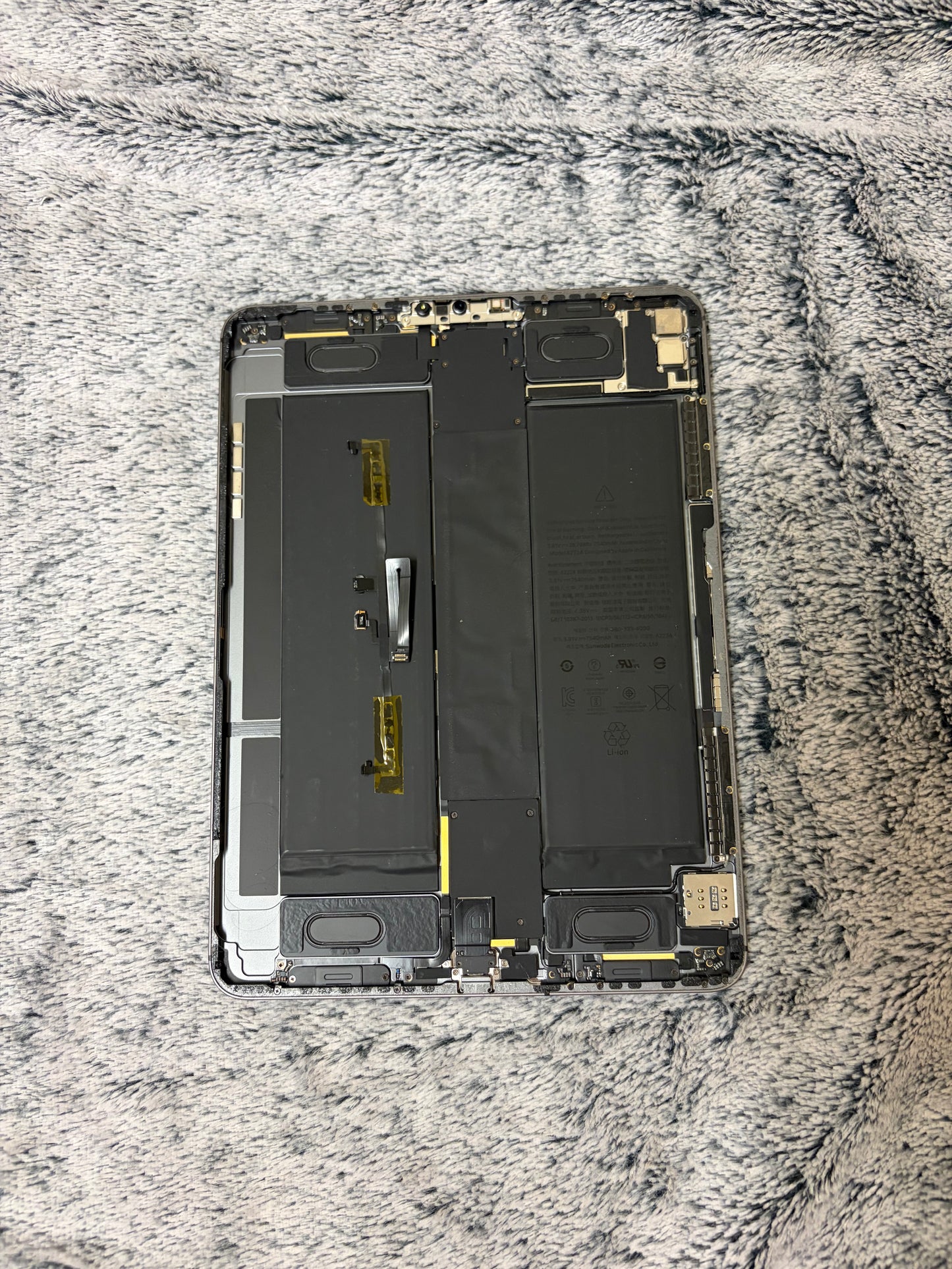 Apple iPad Pro 11 inch 2nd Gen (2020) 256gb Wifi/Cellular - Logic Board Fault - Repairs.