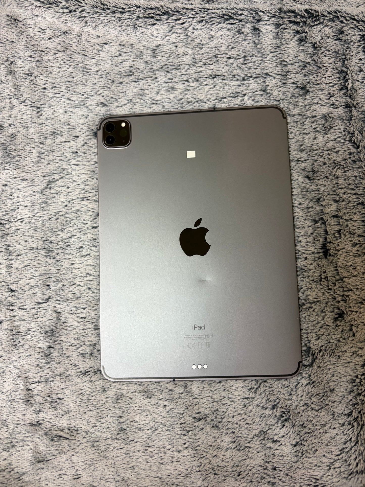 Apple iPad Pro 11 inch 2nd Gen (2020) 256gb Wifi/Cellular - Logic Board Fault - Repairs.