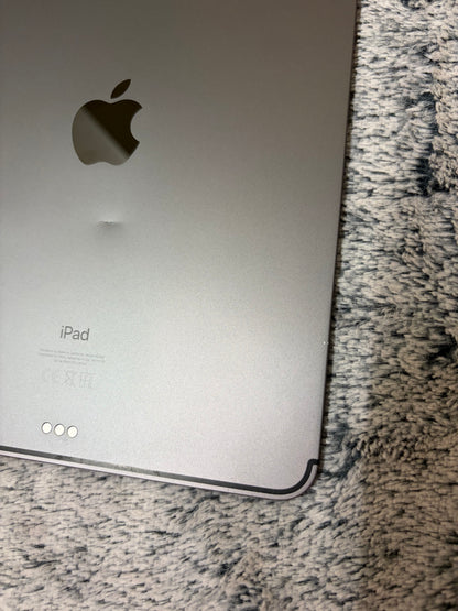 Apple iPad Pro 11 inch 2nd Gen (2020) 256gb Wifi/Cellular - Logic Board Fault - Repairs.