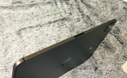 Apple iPad Pro 11 inch 2nd Gen (2020) 256gb Wifi/Cellular - Logic Board Fault - Repairs.