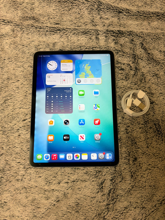 Apple iPad Pro 11 inch 3nd Gen (M1-2021) - 256gb WiFi/Cellular - Minor Fault.